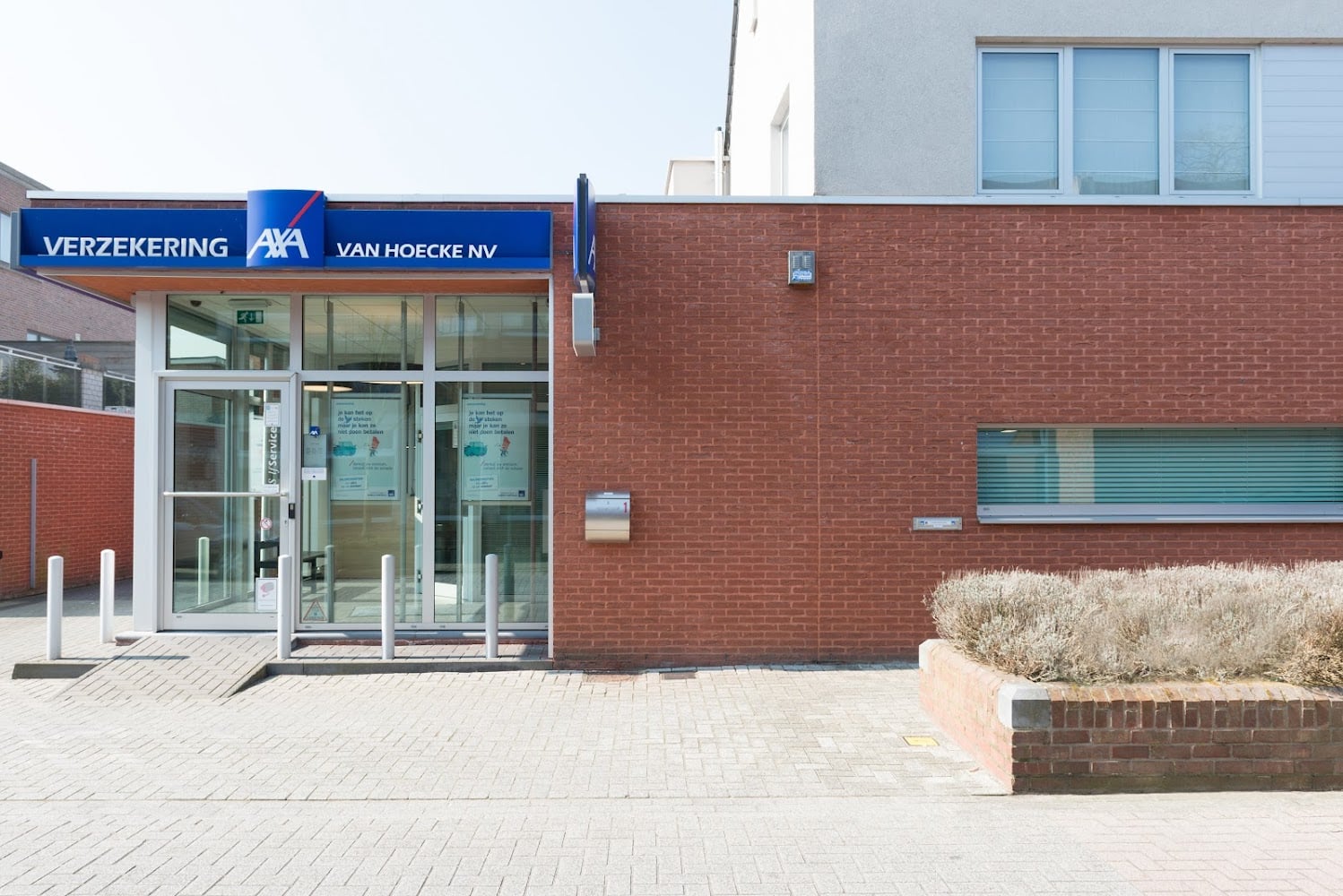 Axabank Zakenkantoor Van Hoecke  NV